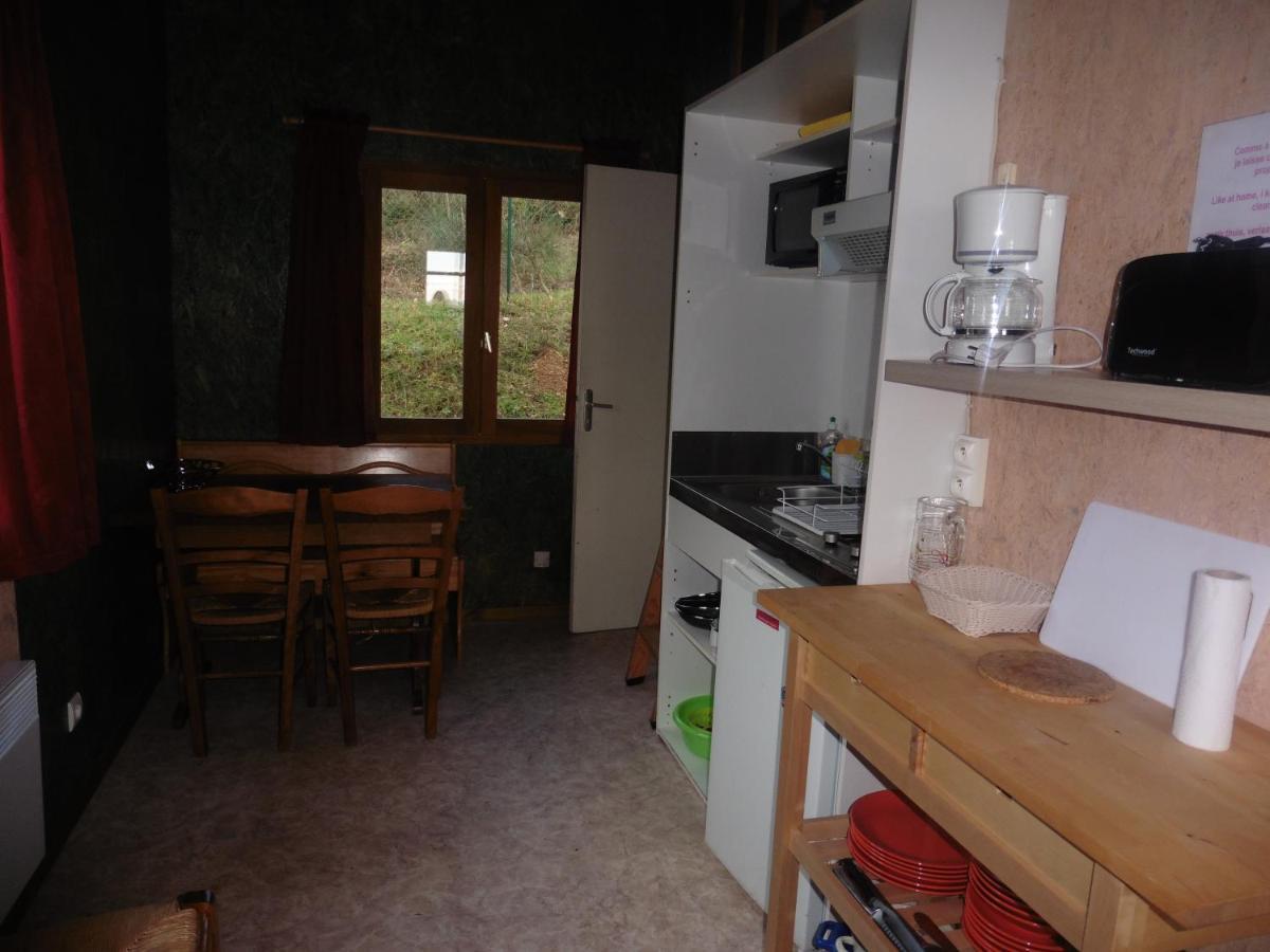 Vollore-Ville Camping Le Montbartoux מראה חיצוני תמונה