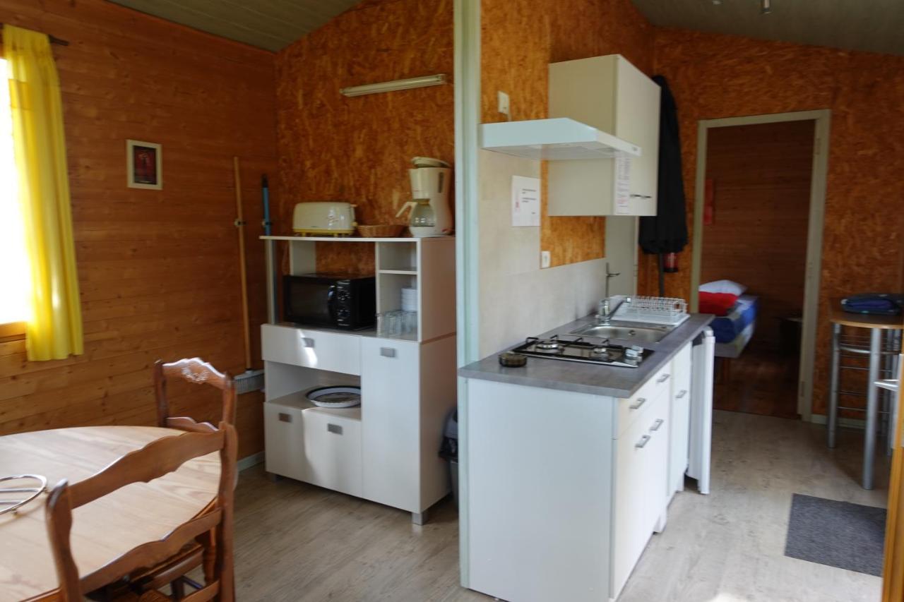 Vollore-Ville Camping Le Montbartoux מראה חיצוני תמונה