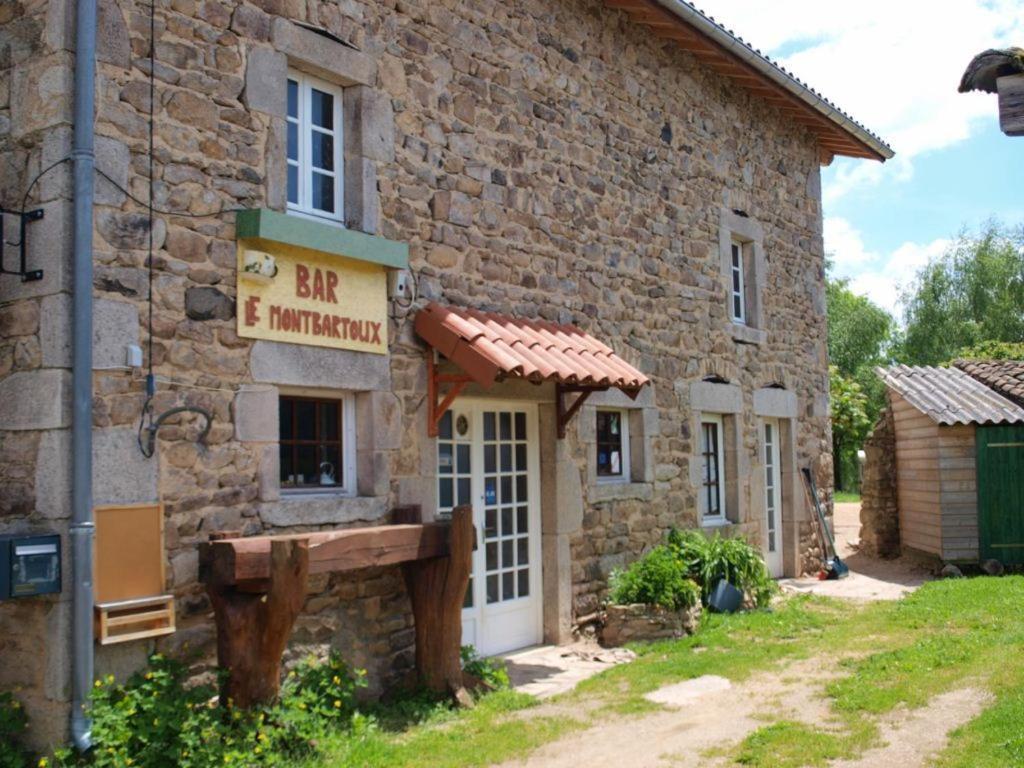 Vollore-Ville Camping Le Montbartoux מראה חיצוני תמונה