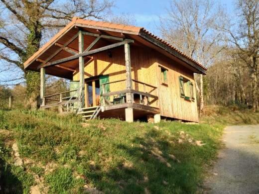 Vollore-Ville Camping Le Montbartoux מראה חיצוני תמונה